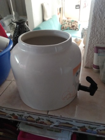 Porta garrafón de cerámica