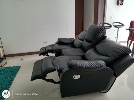 Vendo o cambio Recleaner convertible de 3 puestos con portavasos. Tipo jet.